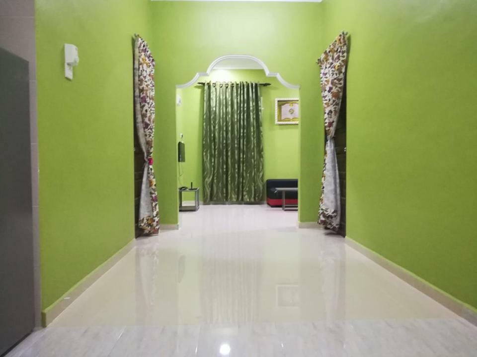 Homestay Damai Yusmila Kuala Terengganu Esterno foto